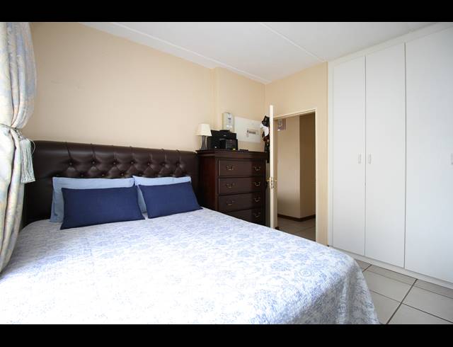 2 BEDROOM APARTMENT FOR SALE IN FAIRLAND